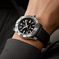 Часы Breitling Avenger Automatic GMT 44 A32320101B1X1 фото 5