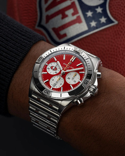 Breitling Chronomat B01 42 NFL San Francisco 49ers Edition AB01342B1K1A1