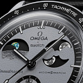 Часы Swatch x Omega Bioceramic Moonswatch Mission to EarthPhase SO33M700 фото 2