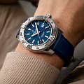 Часы Breitling Avenger Automatic GMT 44 A32320101C1X1 фото 5