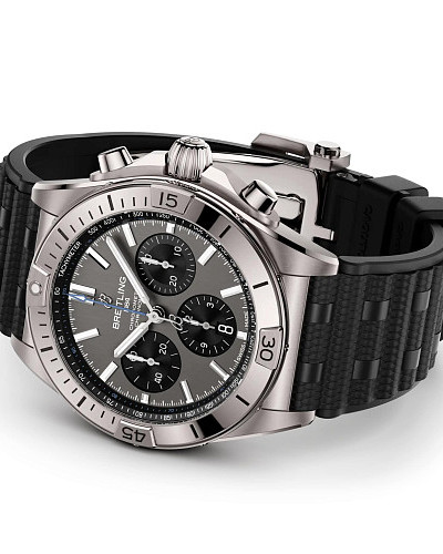 Breitling Chronomat B01 42 EB0134101M1S1